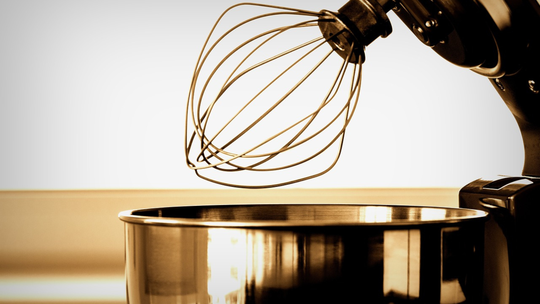 Choosing the Perfect Mixer: Comparing Efficiency and Time-Saving Featu ...